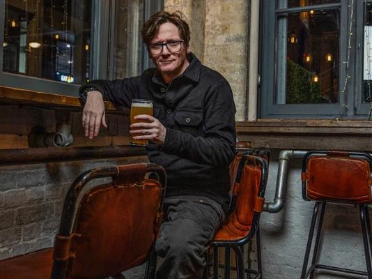 Ed Byrne pre-show pint
